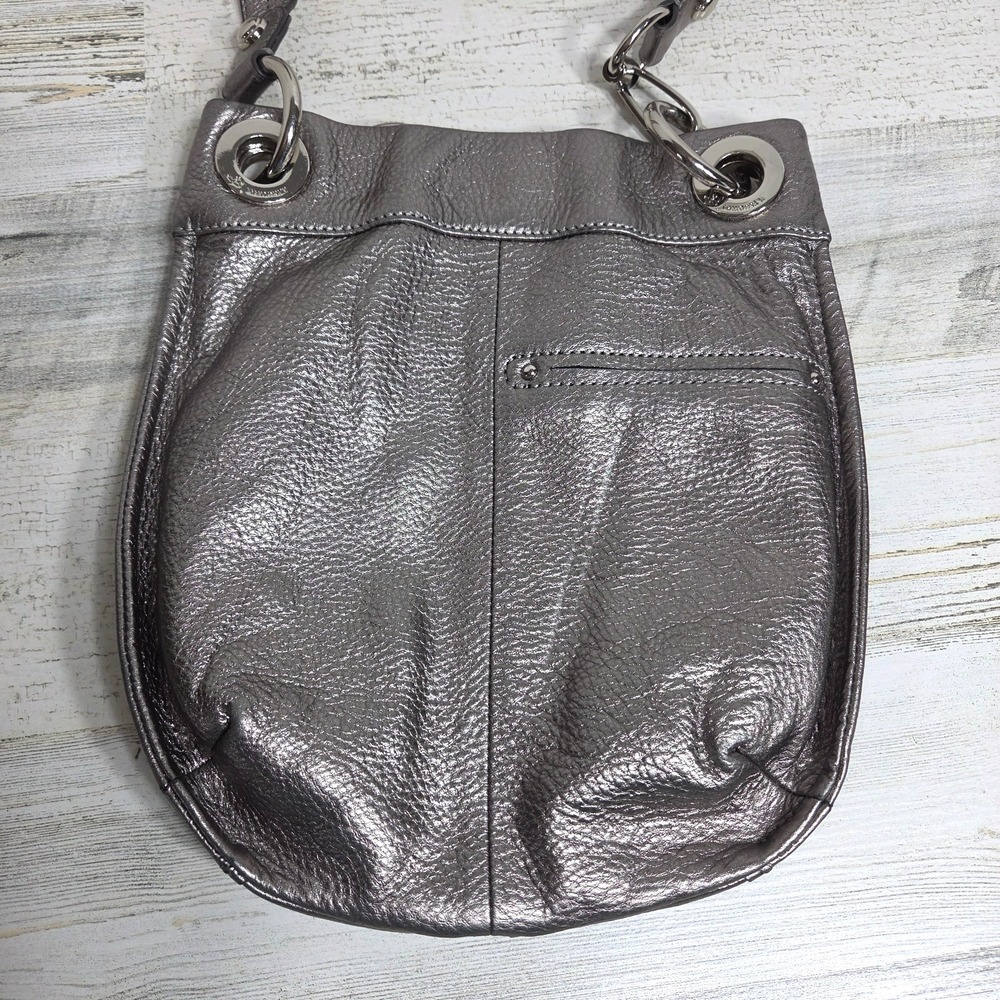B. Makowsky Metallic Silver Pebbled Leather Crossbody Shoulder Bag Purse - Picture 4 of 16